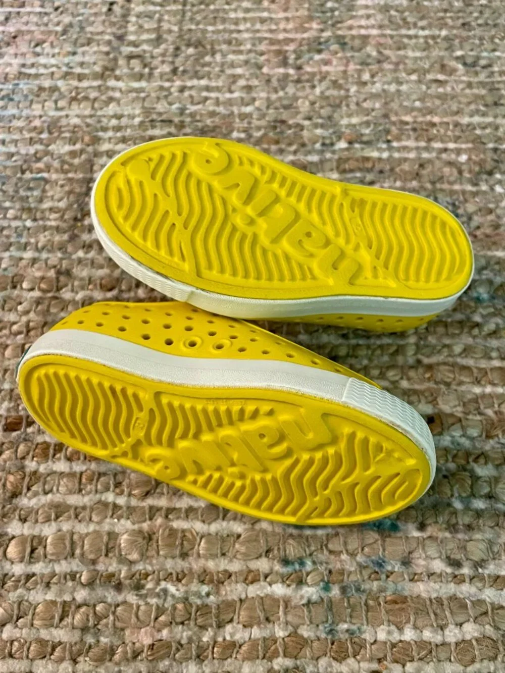 Native Yellow Jefferson Children's Toddler's Slip on Shoes size C6 EUC